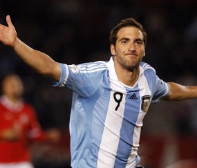 开云-钢与土的对决，60分钟激战与不可预测之美，钢与土，60分钟对决的不可预测之美