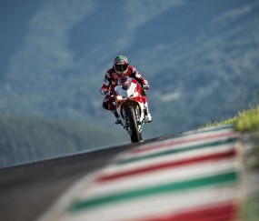 开云登录通道-沸腾的诺坎普，东契奇一箭穿云，终结连败的王者归来，沸腾的诺坎普，东契奇一箭穿云终结连败上演王者归来